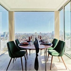 Appartement à 2 Chambres à Coucher