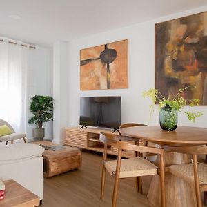 Appartement à 3 Chambres à Coucher