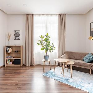 Appartement à 2 Chambres à Coucher