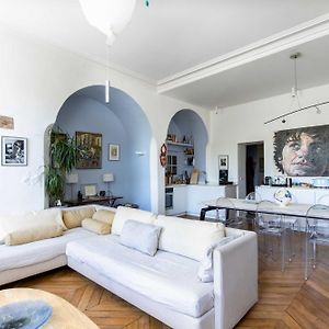 Appartement à 2 Chambres à Coucher