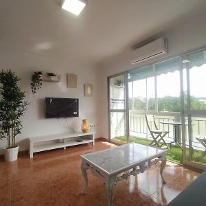 Appartement à 3 Chambres à Coucher