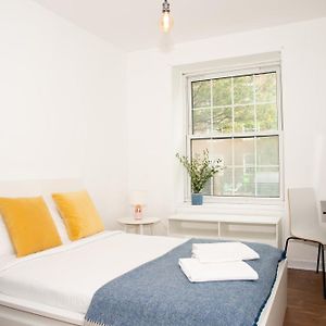 Appartement à 3 Chambres à Coucher