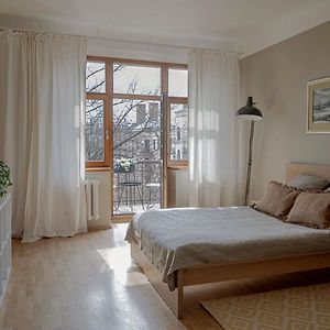 Appartement à 2 Chambres à Coucher