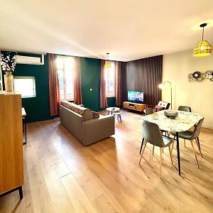Appartement à 2 Chambres à Coucher