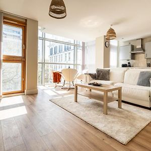 Appartement à 2 Chambres à Coucher