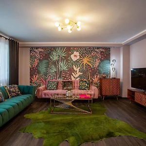 Appartement à 2 Chambres à Coucher