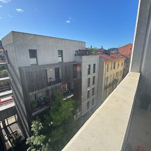 Beau Studio Avec Belle Terrasse Au Centre Ville De Nice