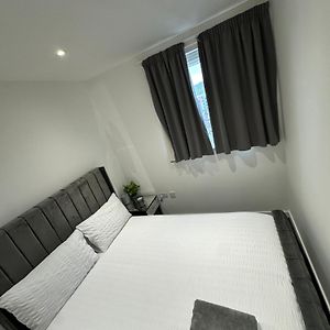 Appartement à 3 Chambres à Coucher