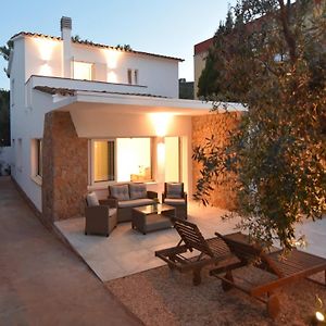 Villa à 2 Chambres à Coucher