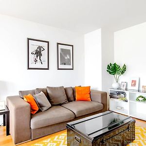 Appartement à 2 Chambres à Coucher