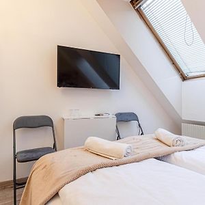 Chambre Budgétée Lit King-Size
