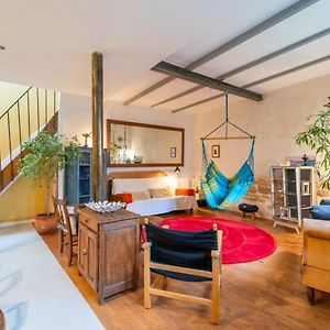 Appartement à 3 Chambres à Coucher