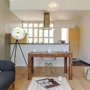Appartement à 2 Chambres à Coucher