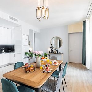 Appartement à 2 Chambres à Coucher
