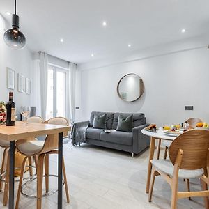 Smolett - Superb Studio Suite Downtown W Ac