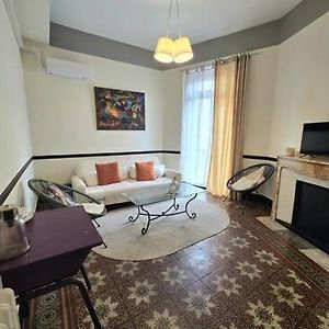 Appartement à 3 Chambres à Coucher
