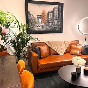 Appartement à 2 Chambres à Coucher