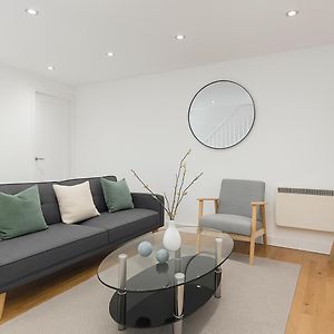 Appartement à 2 Chambres à Coucher