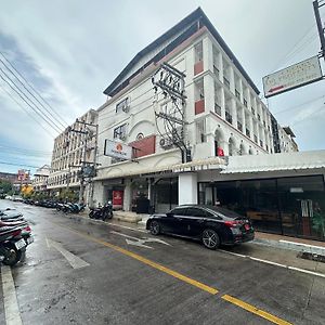 Siamese Serenity Stays-Pattaya