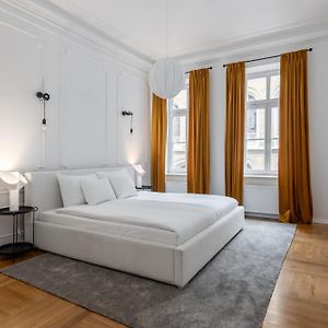 Elegant 2Bd Apartment Next To Old Town Riga