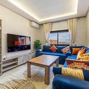 Appartement à 2 Chambres à Coucher