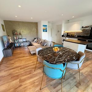 Appartement à 2 Chambres à Coucher