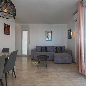 Appartement à 2 Chambres à Coucher