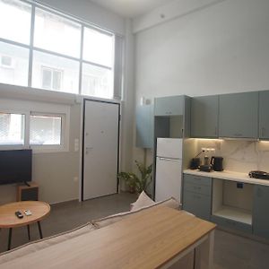 Cozy Apartment Downtown Athens III
