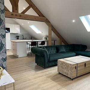 Appartement à 2 Chambres à Coucher