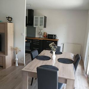 Appartement à 2 Chambres à Coucher