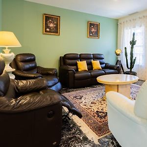 Appartement à 3 Chambres à Coucher