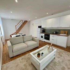 Appartement à 2 Chambres à Coucher