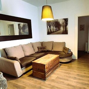 Appartement à 2 Chambres à Coucher