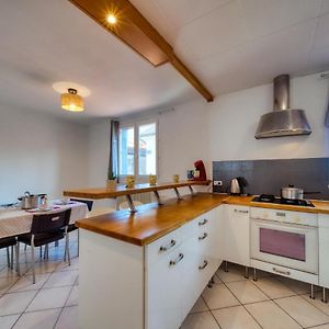 Appartement à 3 Chambres à Coucher