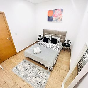 Chambre Budgétée Lit King-Size