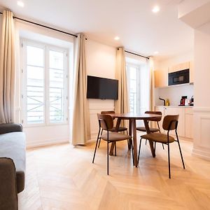 Appartement de Luxe à 1 Chambre à Coucher