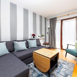 Appartement à 2 Chambres à Coucher