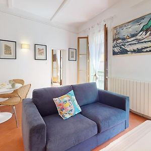 Appartement à 2 Chambres à Coucher