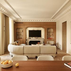 Appartement à 3 Chambres à Coucher
