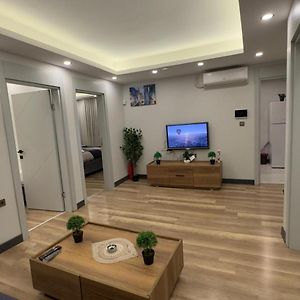 Oeztatli Suites