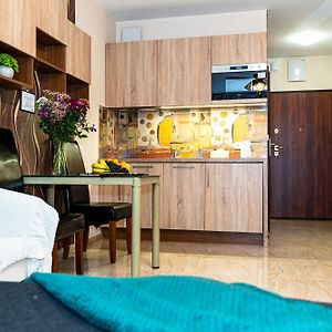 Triton Apartments In Warsaw