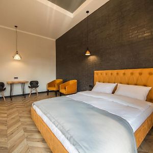 Dayflat Apartments Maidan Area