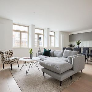Appartement à 2 Chambres à Coucher