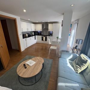 Appartement à 2 Chambres à Coucher