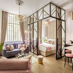 Appartement à 3 Chambres à Coucher