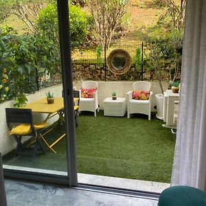 Charmant Studio