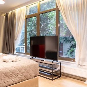 Tsakalof 10 View Central Apartment By Superhost Hub