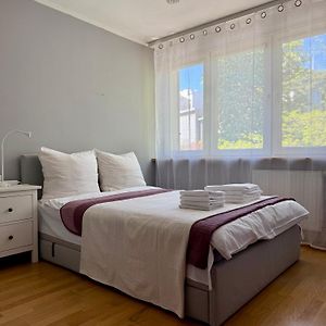 Appartement à 2 Chambres à Coucher