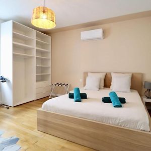 Appartement à 3 Chambres à Coucher