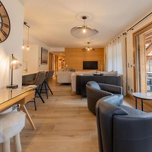 Appartement Luxe à 4 Chambres à Coucher
